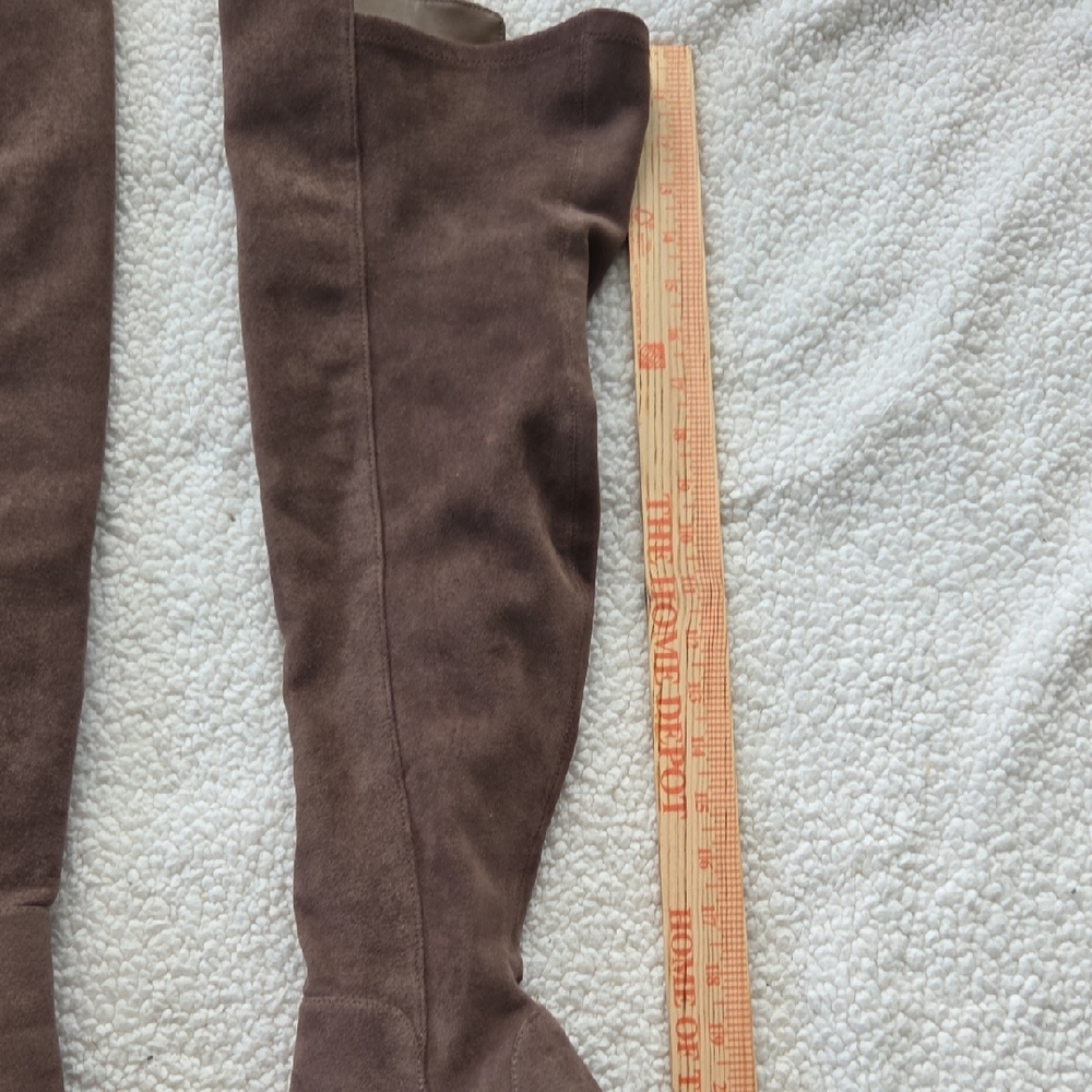 CHARLES BY CHARLES DAVID MODEL KNEE-HIGH Elegant Brown Knee-High Women's Boots - Picture 7 of 13